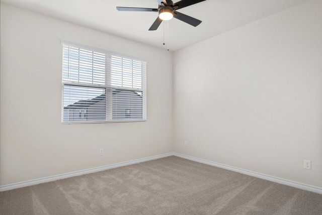 108 Woodrow LN, Liberty Hill, TX 78642