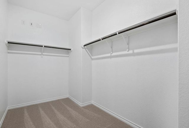 108 Woodrow LN, Liberty Hill, TX 78642