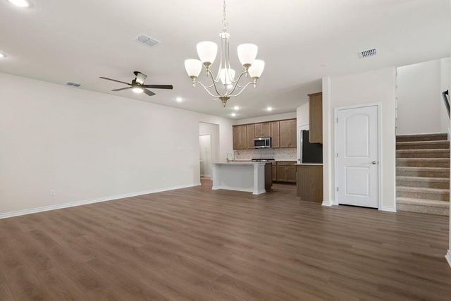 108 Woodrow LN, Liberty Hill, TX 78642