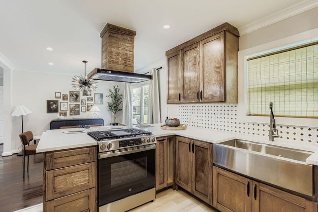 4005 Maury Street, Houston, TX 77009