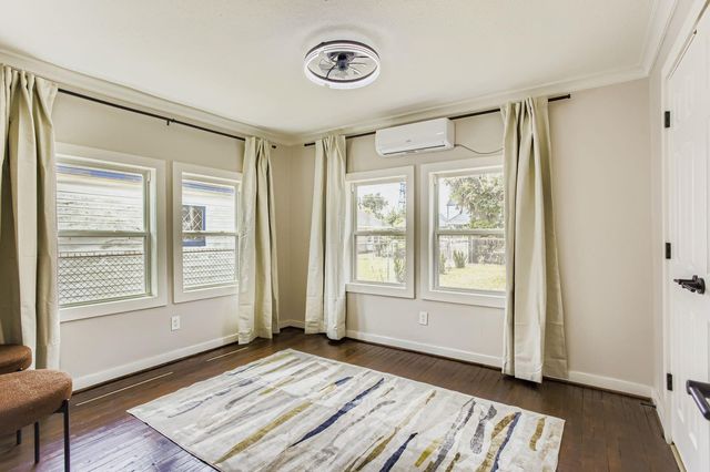 4005 Maury Street, Houston, TX 77009