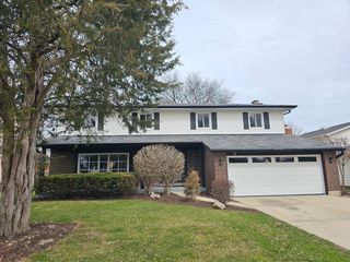 78 Downing Road, Buffalo Grove, IL 60089