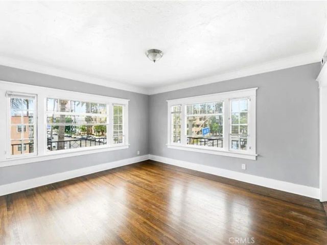 463 W 6th, Long Beach, CA 90802