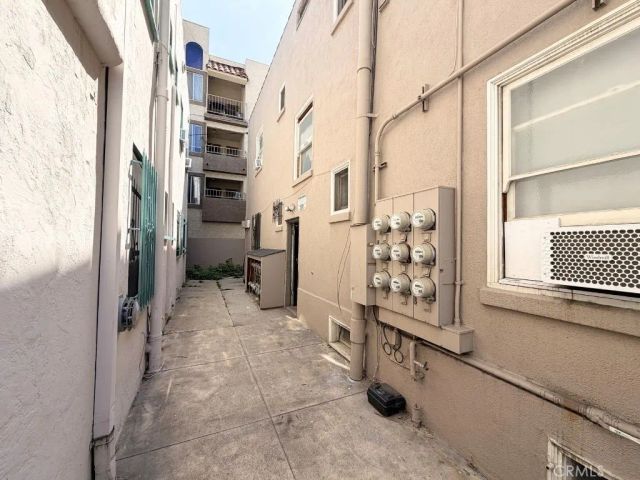 463 W 6th, Long Beach, CA 90802