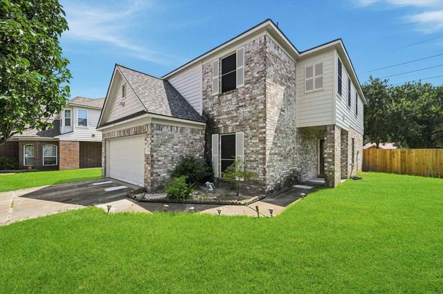 2702 Youpon Lake Court, Houston, TX 77084