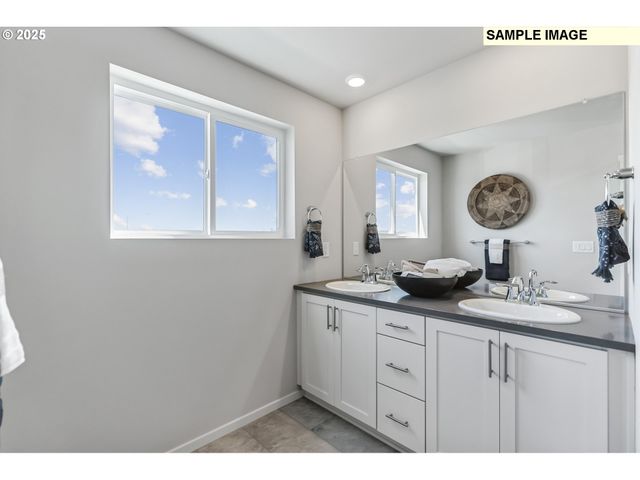 630 Merriott Lane, Woodburn, OR 97071