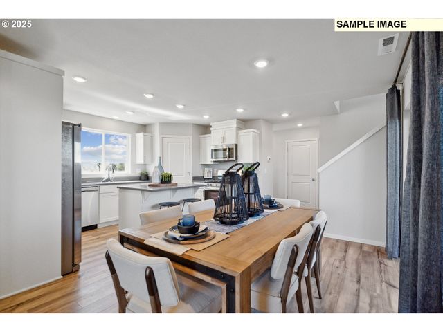 630 Merriott Lane, Woodburn, OR 97071