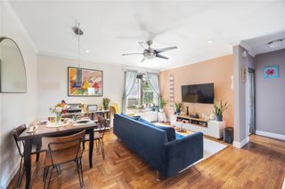 48-35 43rd St 7A, Woodside, NY 11104