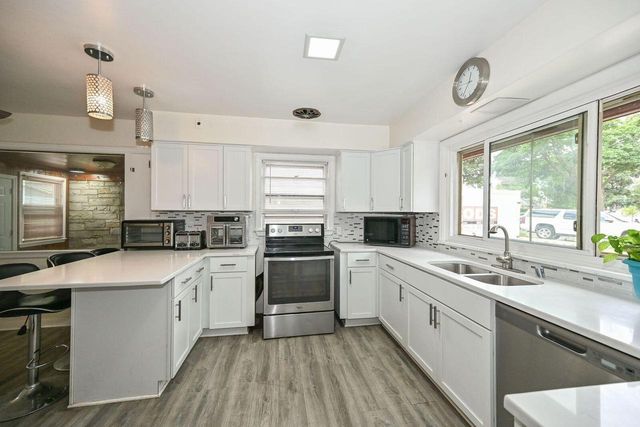 5340 W Melvina STREET, Milwaukee, WI 53216