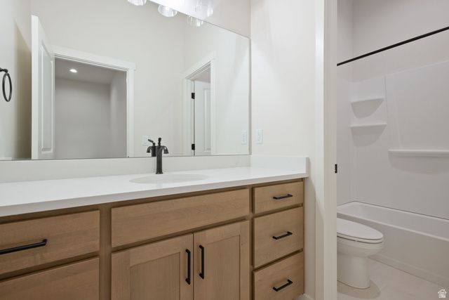 7029 W LAKE AVE, South Jordan, UT 84009