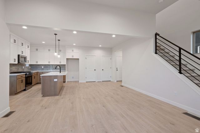 7029 W LAKE AVE, South Jordan, UT 84009