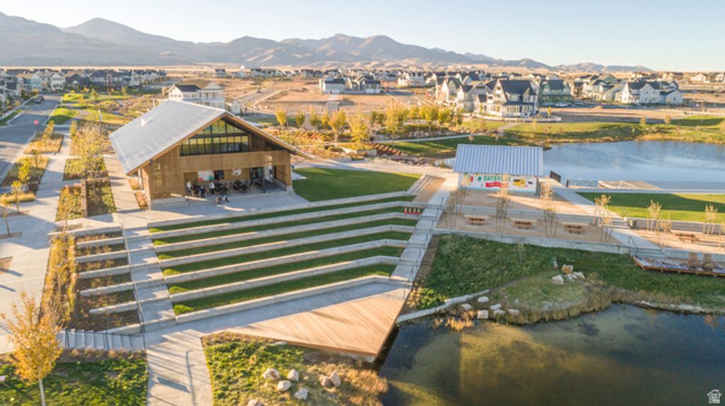 Image 20 of property listing at 7029 W LAKE AVE, South Jordan, UT 84009