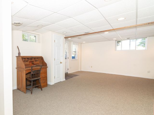 5 Mansion Rd, Wayland, MA 01778