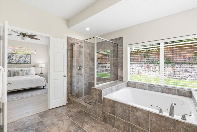 9813 Cliffside Drive, Irving, TX 75063