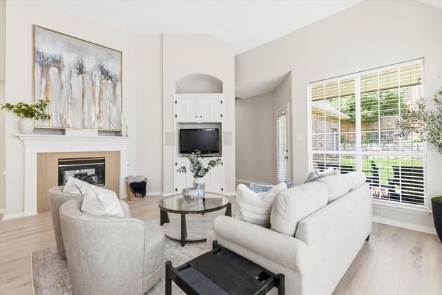 9813 Cliffside Drive, Irving, TX 75063