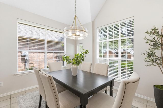 9813 Cliffside Drive, Irving, TX 75063