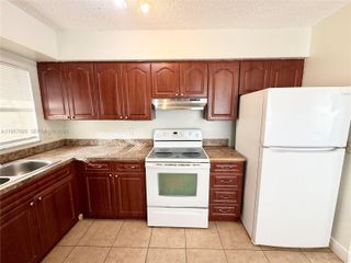 1491 NW 20th St 1, Fort Lauderdale, FL 33311