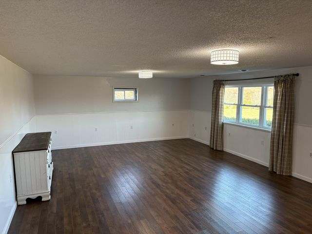 2179 Cantrell Road, Mansfield, MO 65704