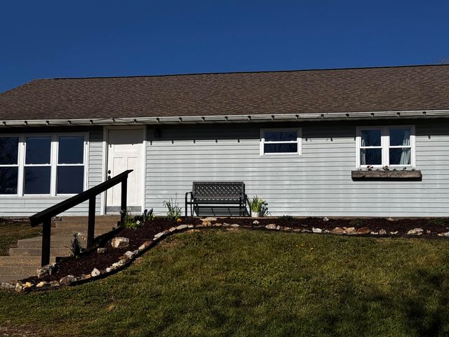 2179 Cantrell Road, Mansfield, MO 65704