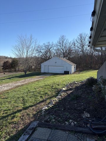 2179 Cantrell Road, Mansfield, MO 65704