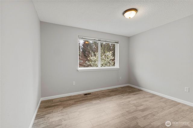 11208 148th Street E, Puyallup, WA 98374