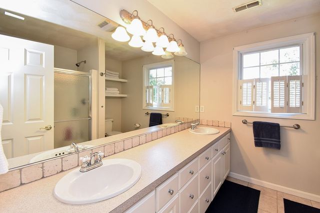 45 Country Lane, Warwick, RI 02886