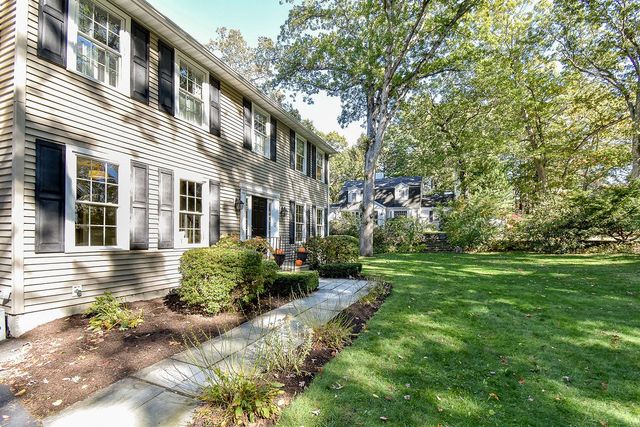 45 Country Lane, Warwick, RI 02886