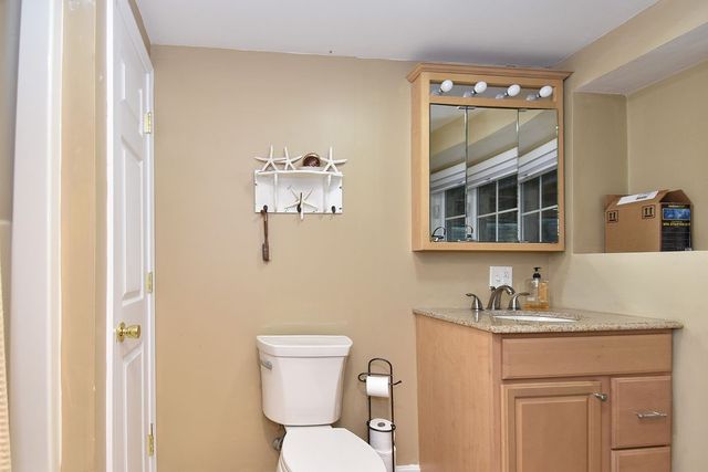 45 Country Lane, Warwick, RI 02886