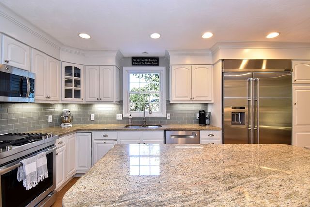 45 Country Lane, Warwick, RI 02886