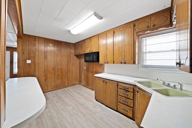 2309 8th Avenue, Fort Worth, TX 76110