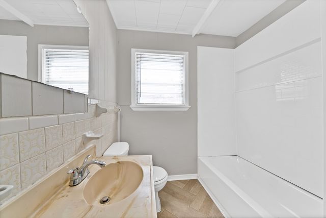 2309 8th Avenue, Fort Worth, TX 76110