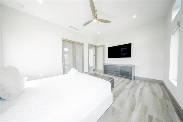 E 118 Avenue E, Marathon, FL 33050