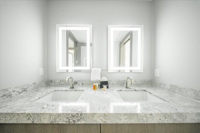 E 118 Avenue E, Marathon, FL 33050