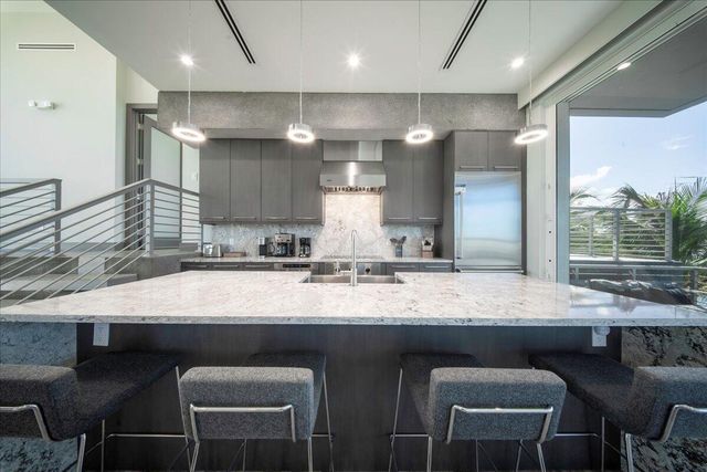 E 118 Avenue E, Marathon, FL 33050