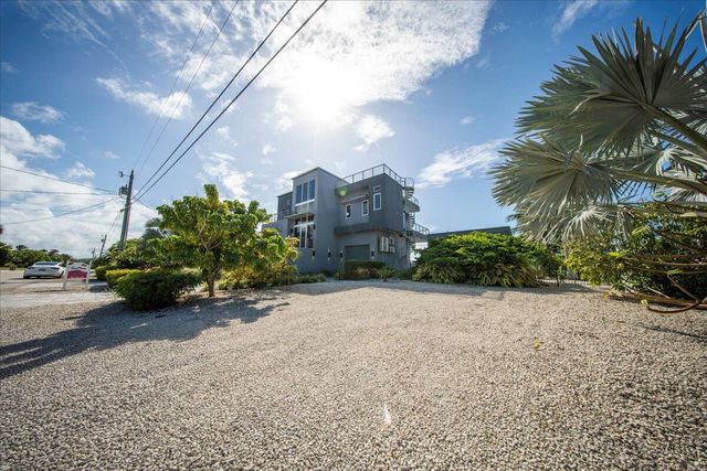 E 118 Avenue E, Marathon, FL 33050