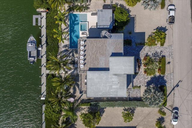 E 118 Avenue E, Marathon, FL 33050