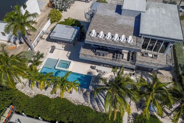 E 118 Avenue E, Marathon, FL 33050