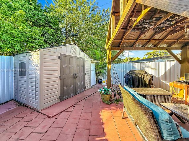 1860 NW 127th St, Miami, FL 33167