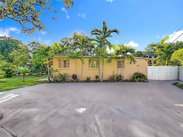 1860 NW 127th St, Miami, FL 33167