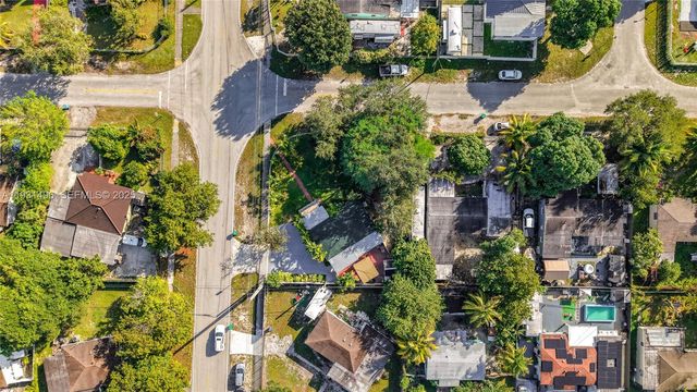 1860 NW 127th St, Miami, FL 33167