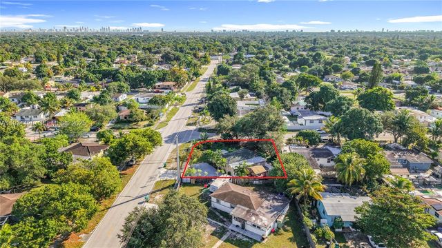 1860 NW 127th St, Miami, FL 33167