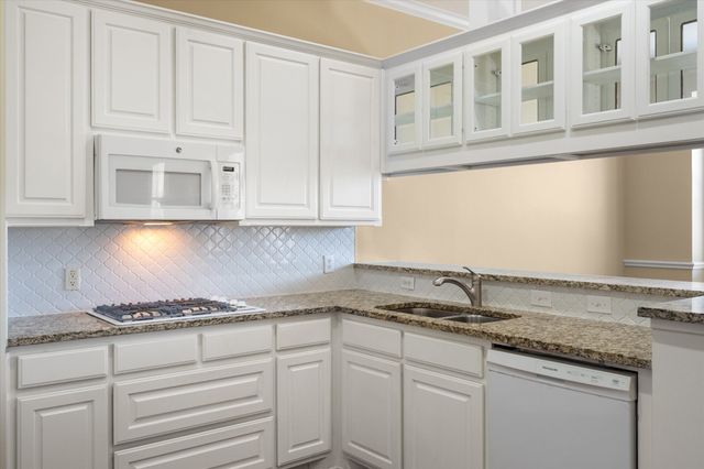 1106 Brook Arbor Drive, Mansfield, TX 76063