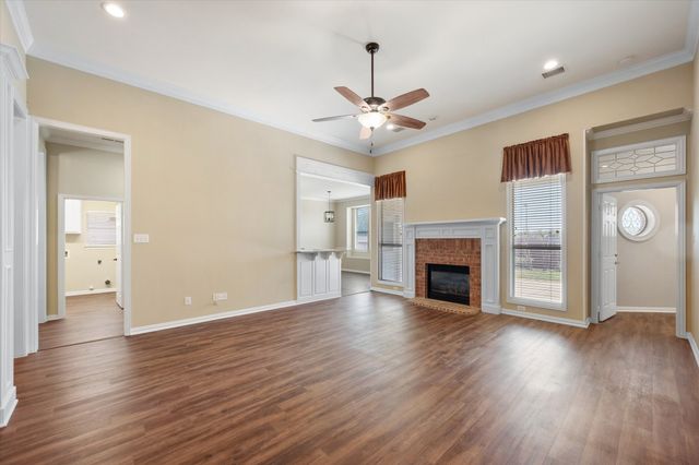 1106 Brook Arbor Drive, Mansfield, TX 76063