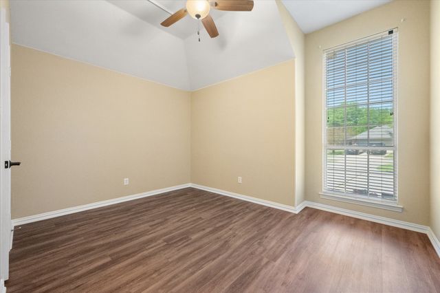 1106 Brook Arbor Drive, Mansfield, TX 76063