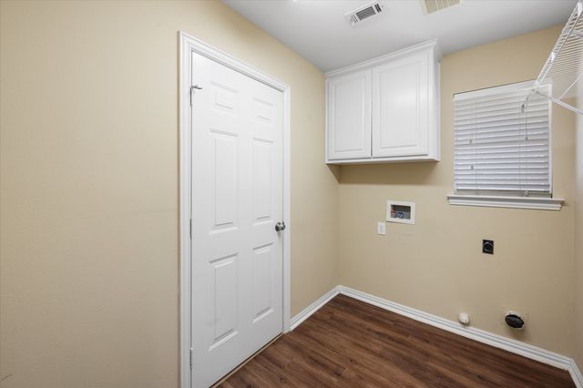 1106 Brook Arbor Drive, Mansfield, TX 76063