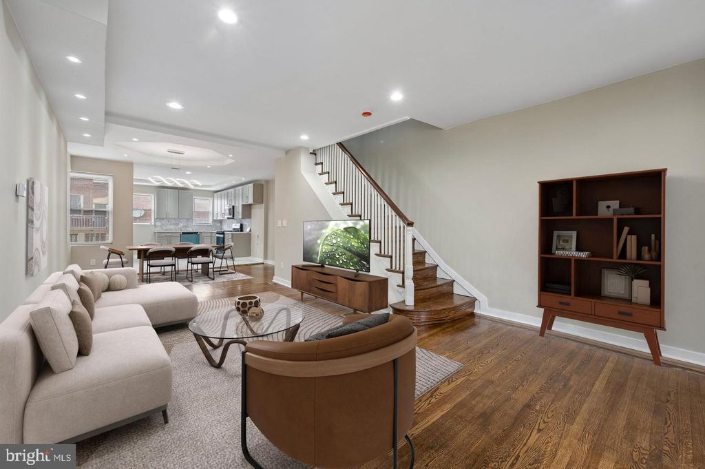 6221 GARDENIA ST, PHILADELPHIA, PA 19144 — exterior