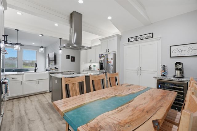 615 Lilley Road, Alvin, TX 77511