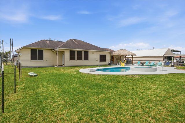 615 Lilley Road, Alvin, TX 77511