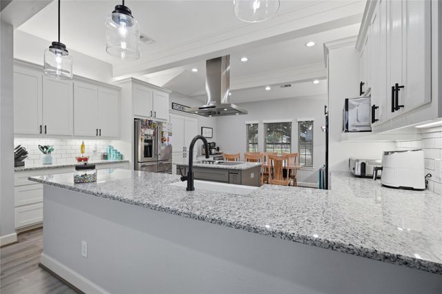 615 Lilley Road, Alvin, TX 77511