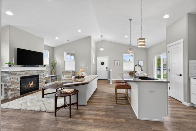22730 E WELLINGTON Pkwy, Liberty Lake, WA 99019